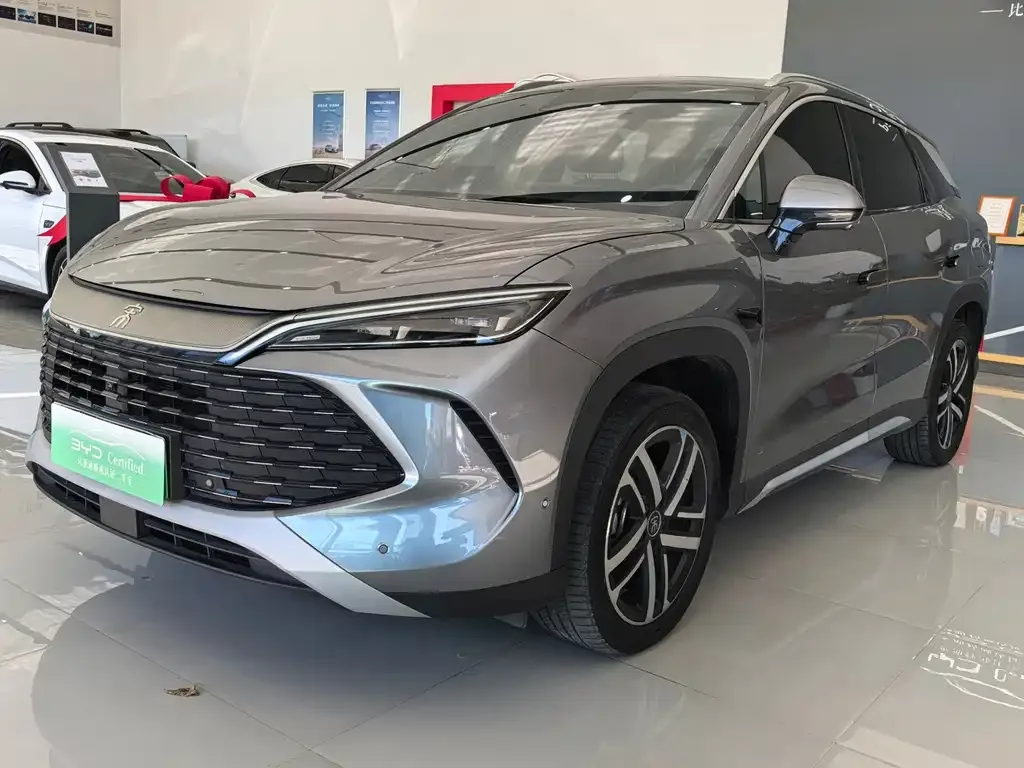 BYD L DM-i — фото 1