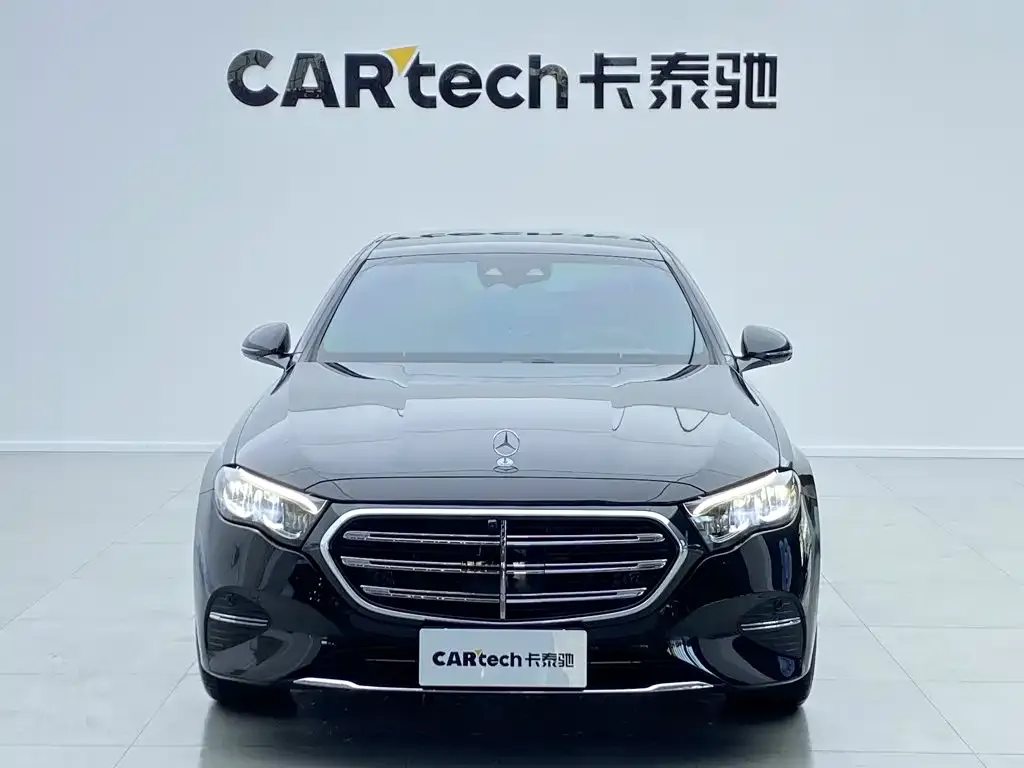 Mercedes-Benz E-Class — фото 10