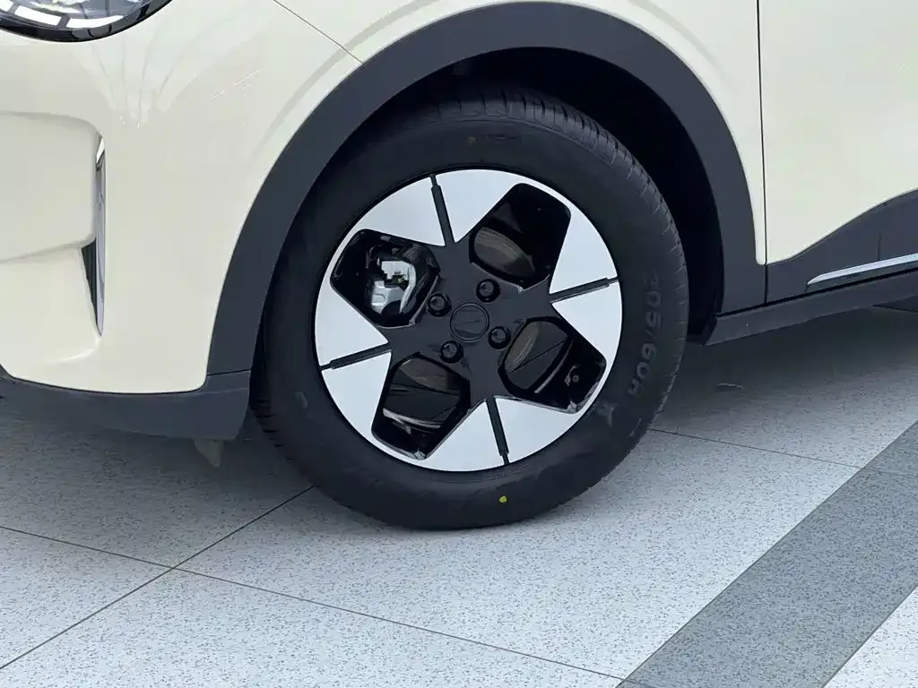 Geely Starburst — фото 3