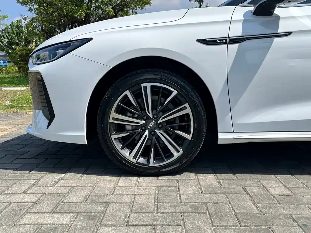 Chery Arrizo 8 PRO — фото 8