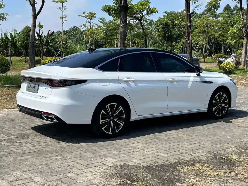 Chery Arrizo 8 PRO — фото 6