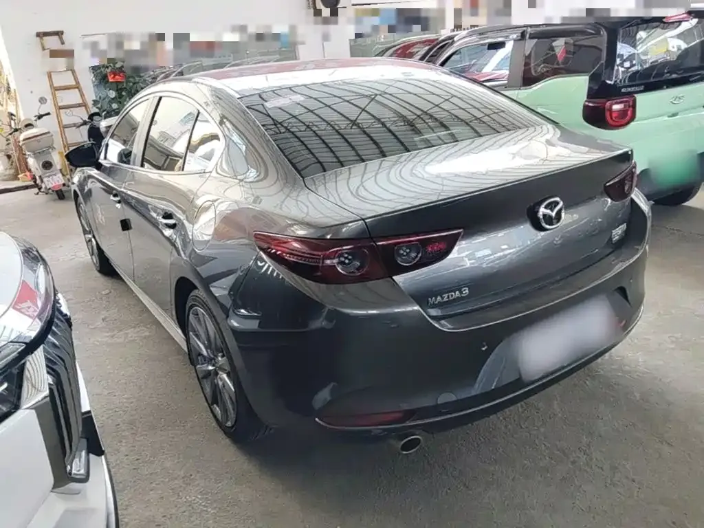 Mazda 3 Axela — фото 10