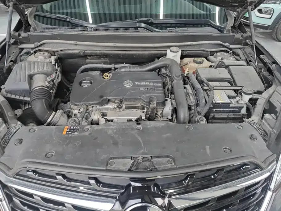 Buick Envision Plus — фото 4