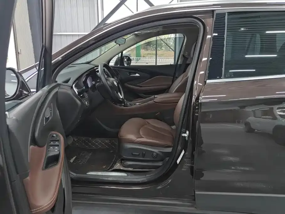 Buick Envision Plus — фото 10