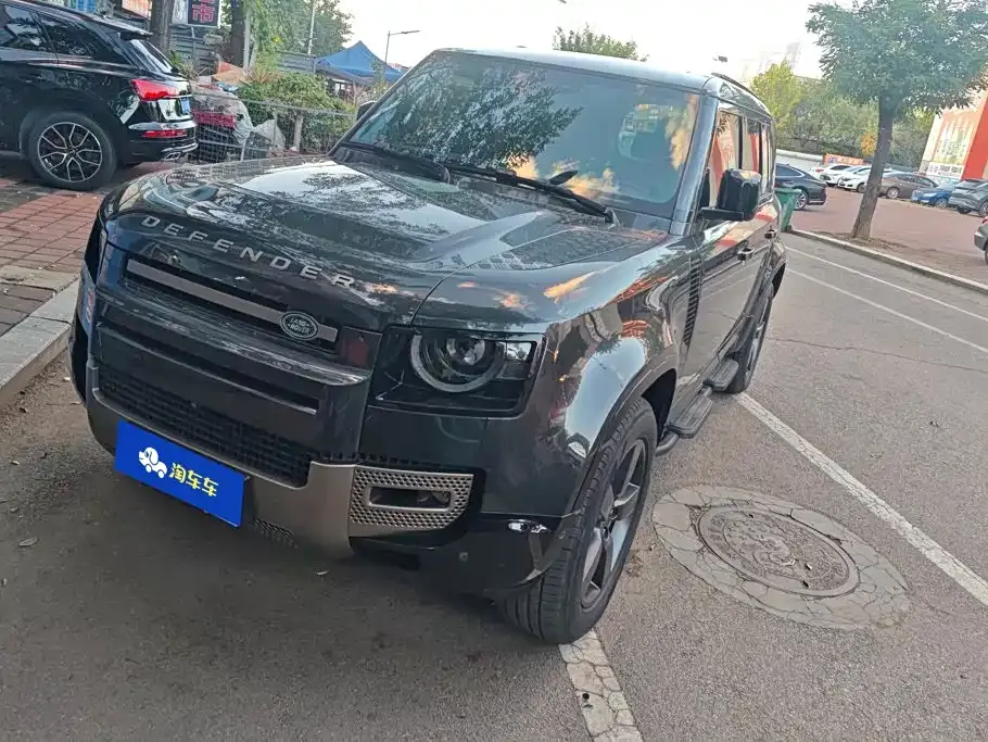 Land Rover Defender — фото 1