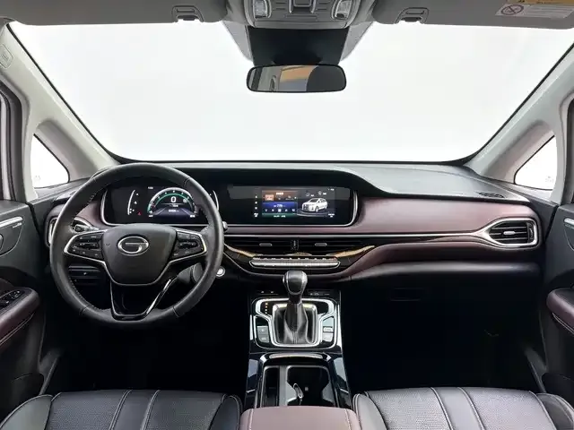 GAC Motor Trumpchi M6 — фото 4