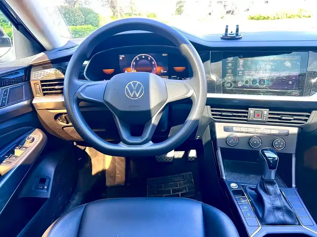 Volkswagen Passat — фото 4