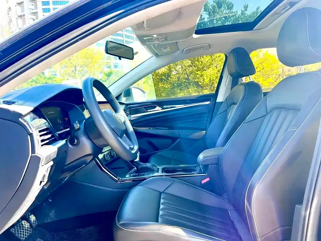 Volkswagen Passat — фото 5