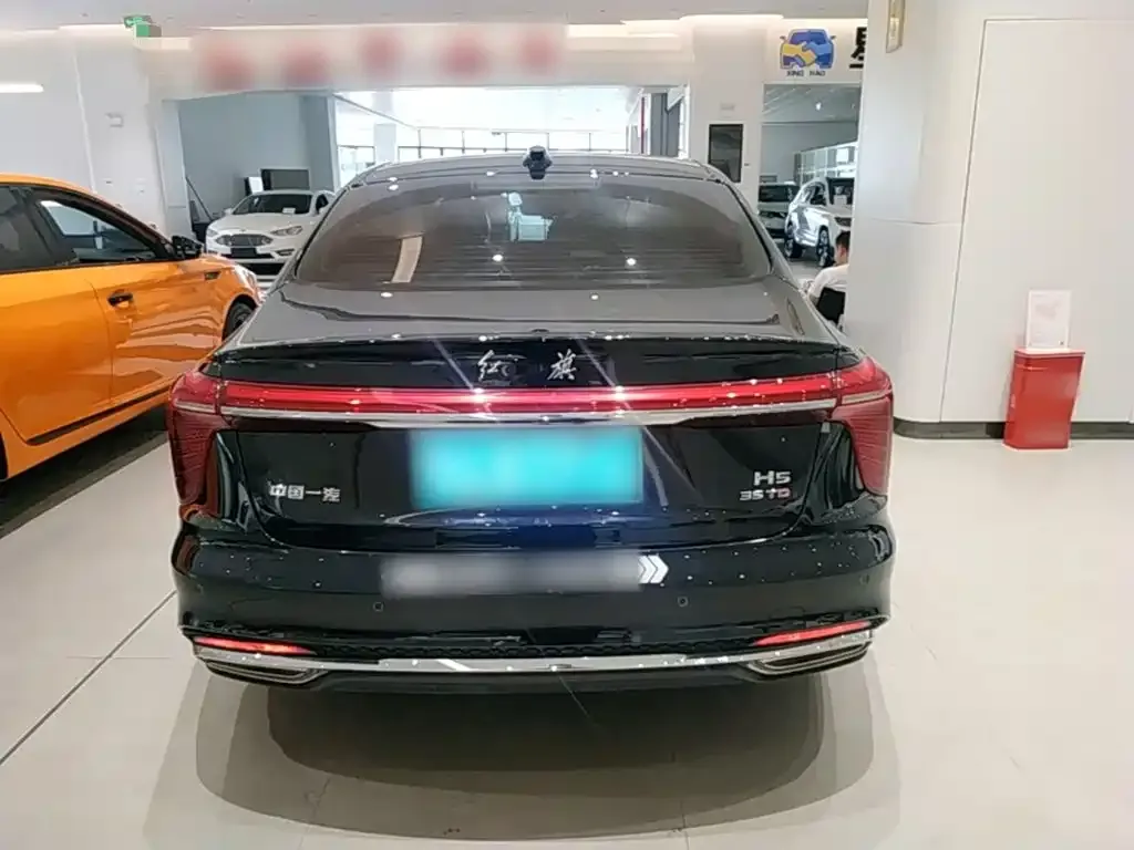 Hongqi H5 — фото 2