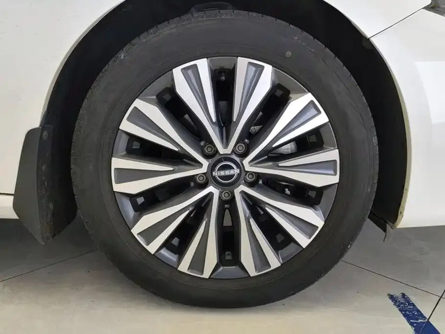 Nissan Teana — фото 2