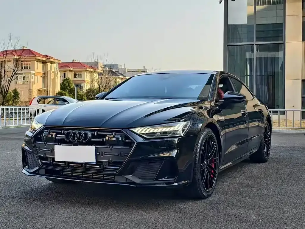 Audi A7L — фото 9