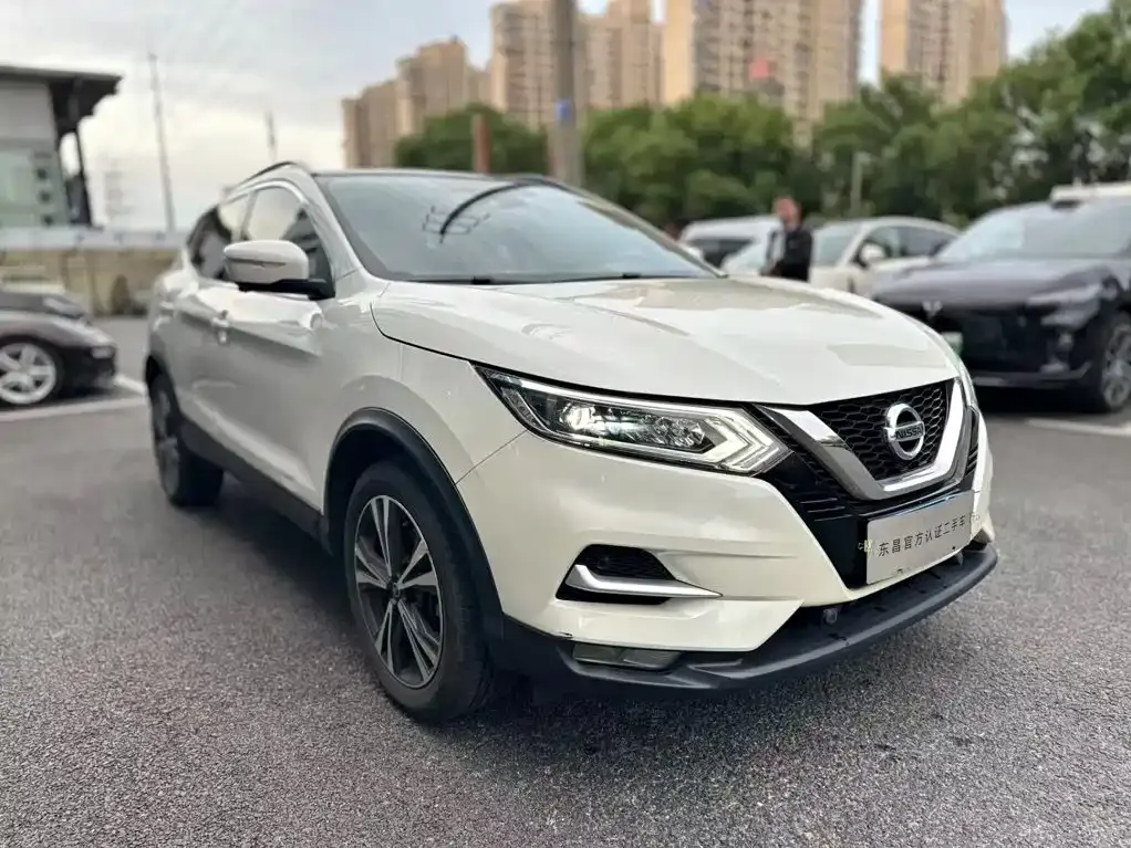 Nissan Qashqai — фото 5