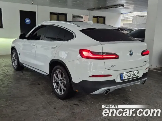 BMW X4 — фото 5