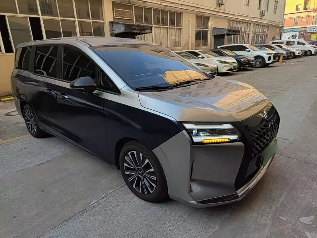Wuling Xingguang 730 New Energy — фото 8
