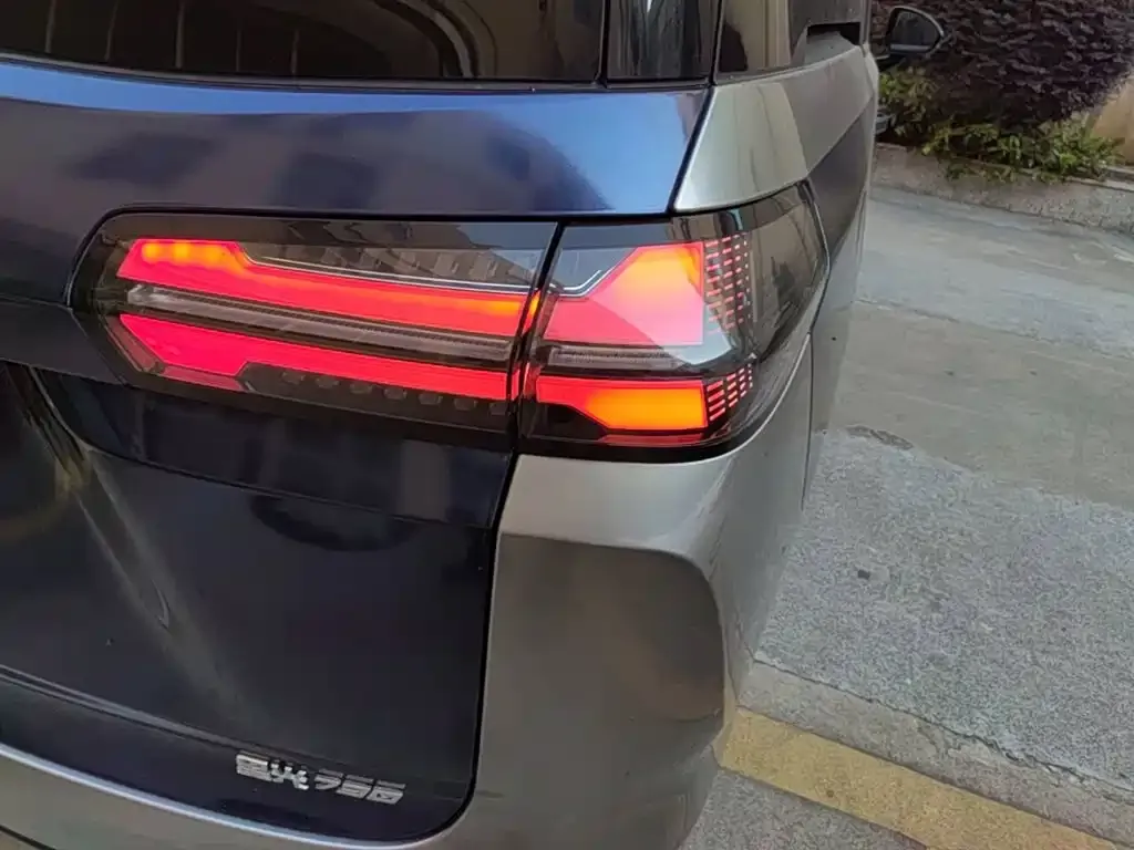 Wuling Xingguang 730 New Energy — фото 10