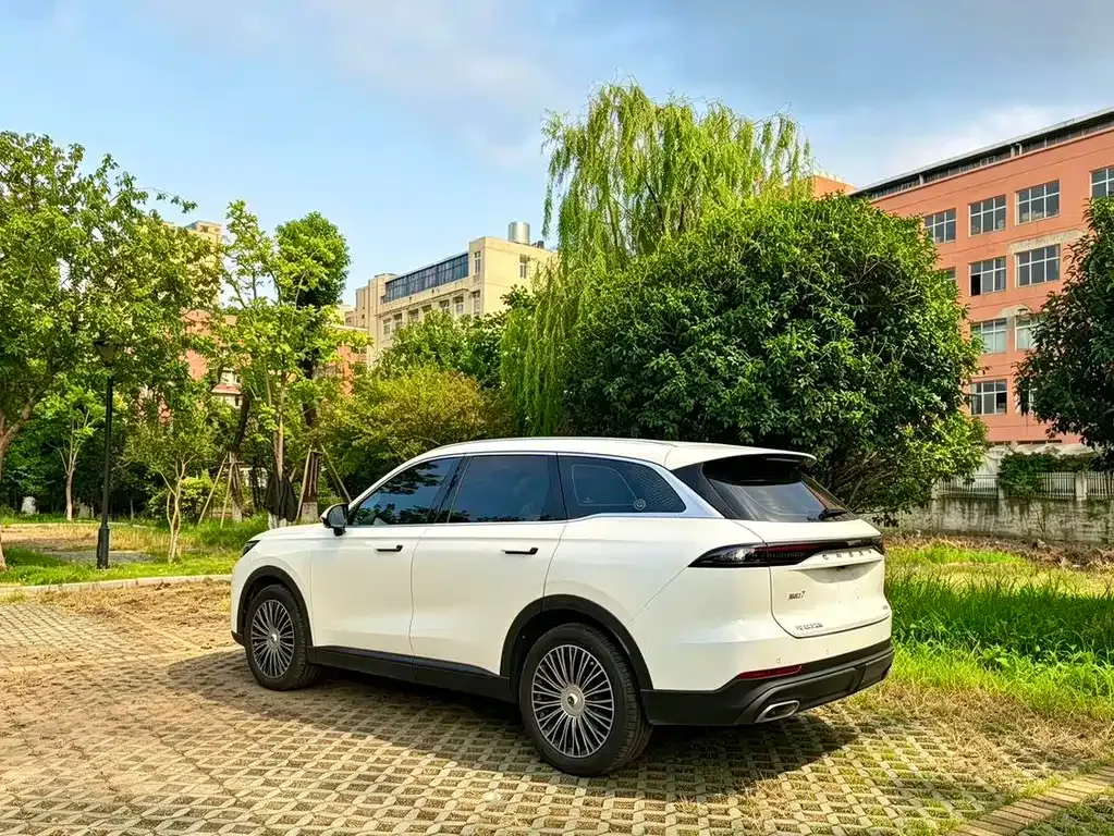 Chery Tiggo 8L — фото 10