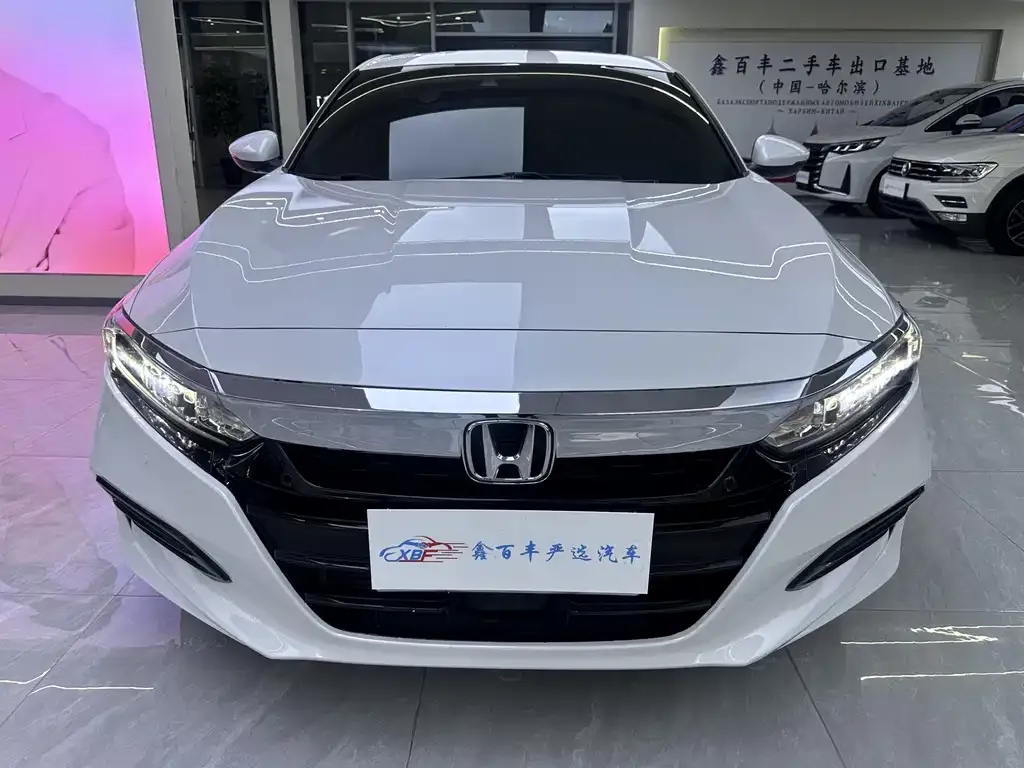 Honda Accord — фото 8