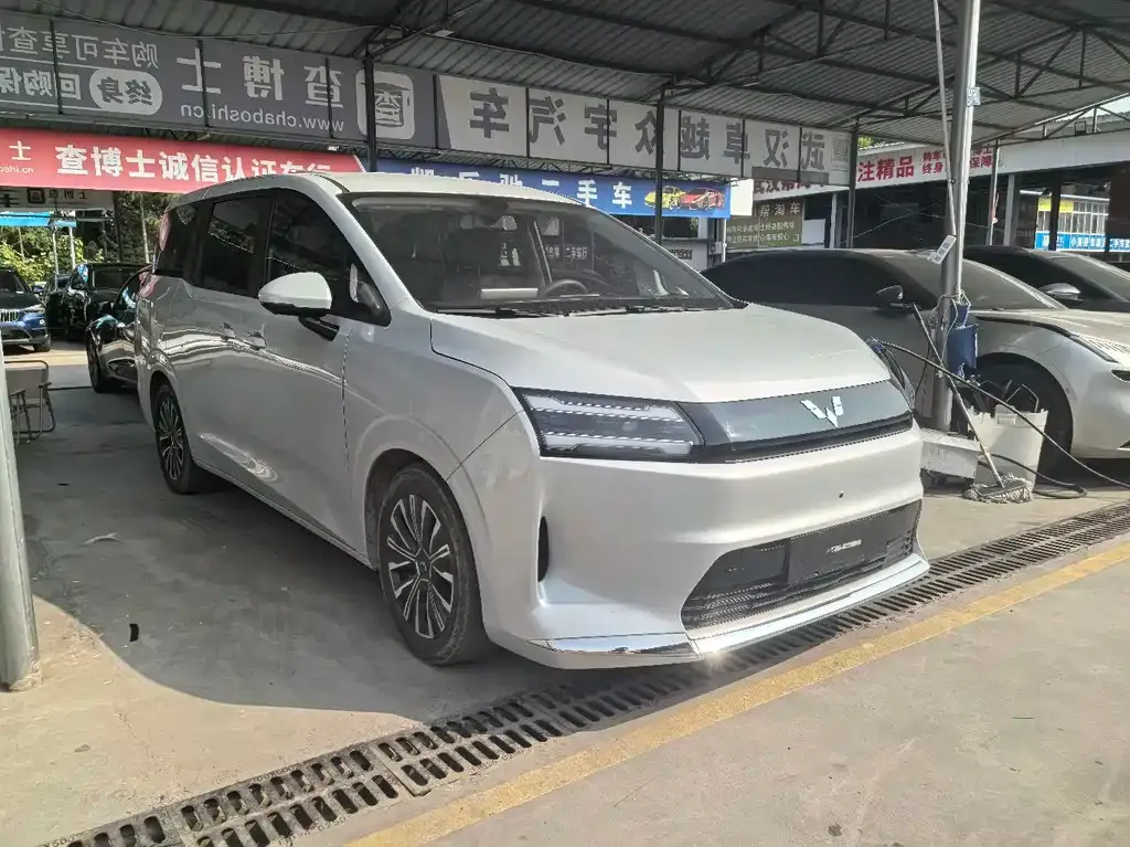 Wuling Xingguang 730 New Energy — фото 3