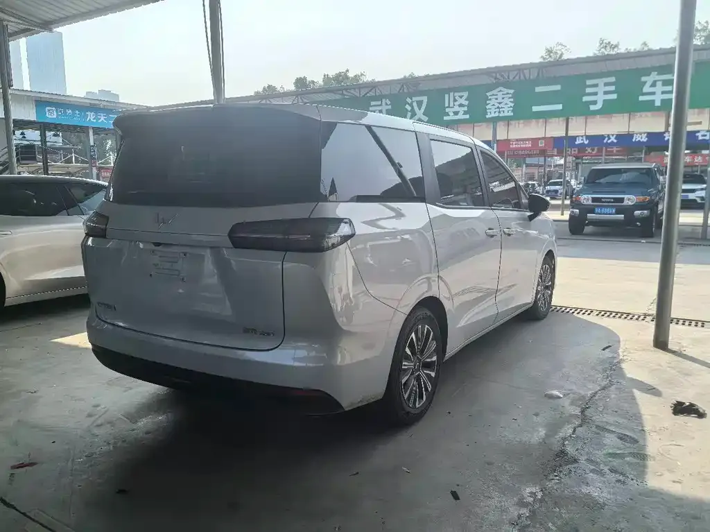 Wuling Xingguang 730 New Energy — фото 8