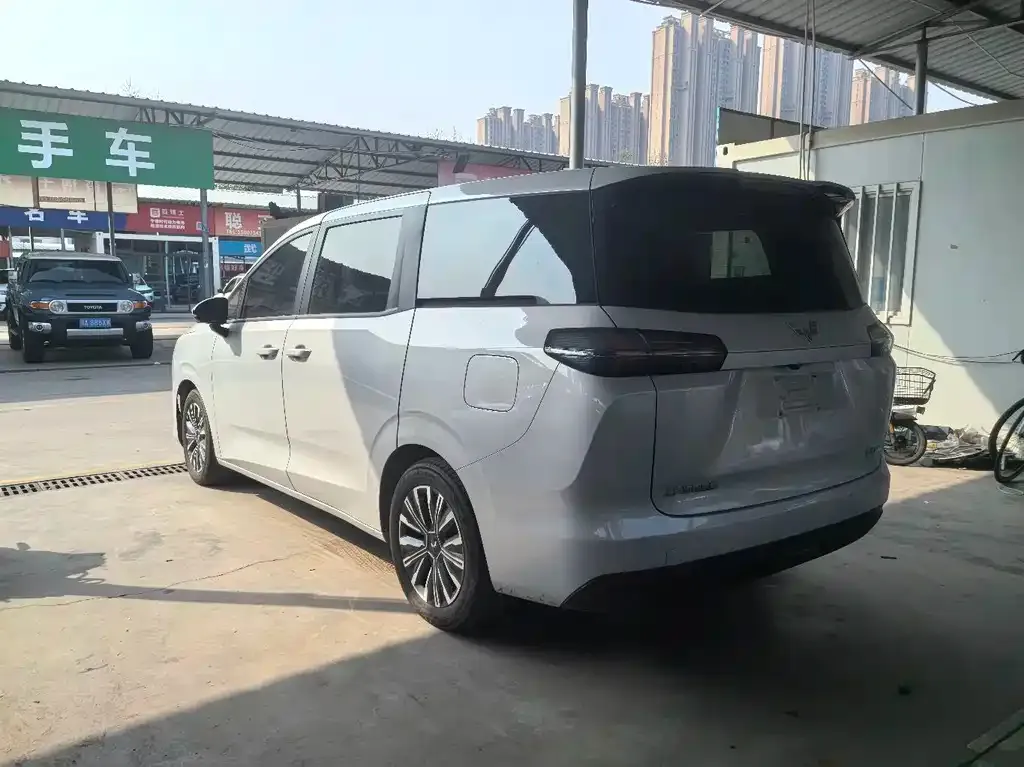 Wuling Xingguang 730 New Energy — фото 5