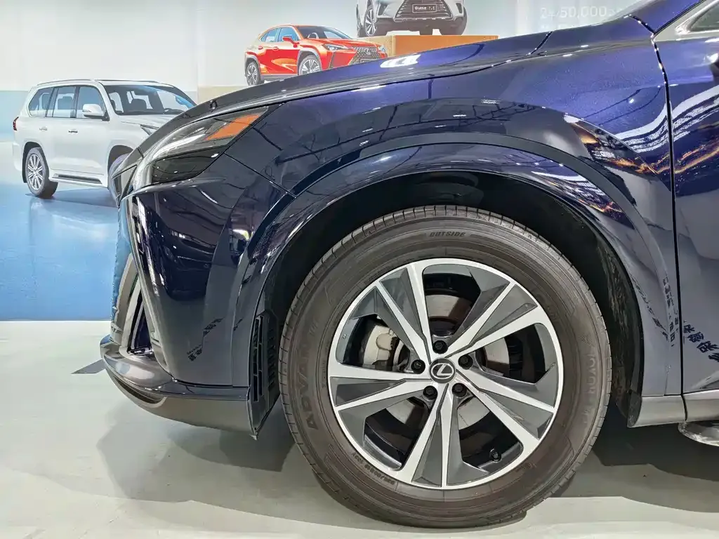 Lexus RX — фото 4