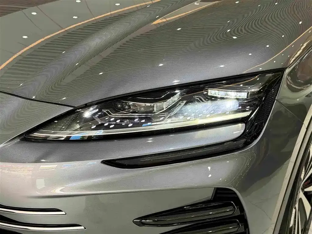 BYD PLUS New Energy — фото 8