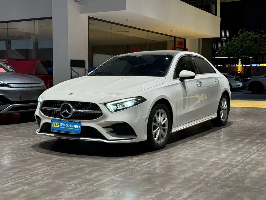 Mercedes-Benz A-Class — фото 1