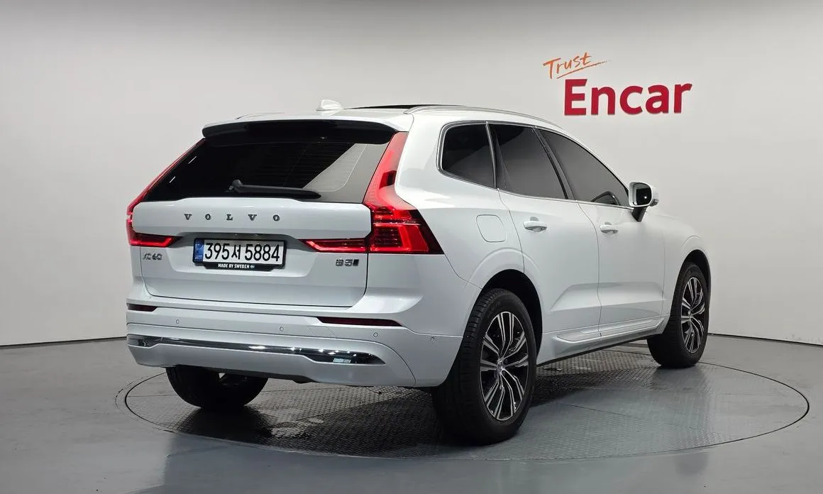 Volvo XC60 — фото 3