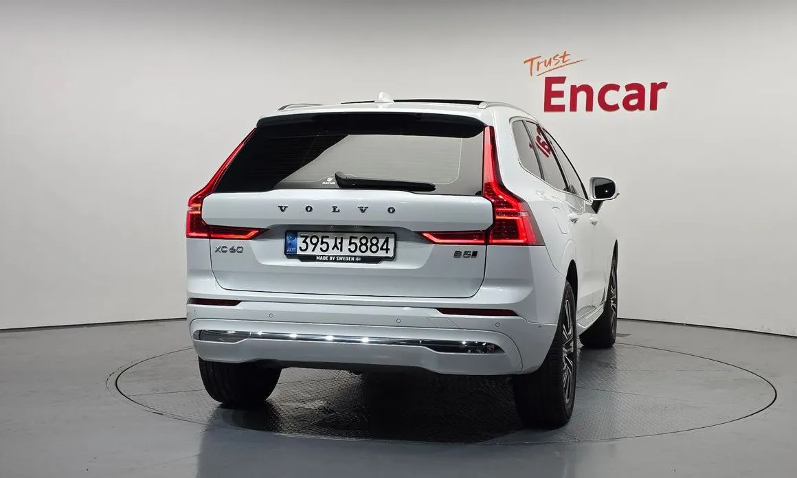 Volvo XC60 — фото 4