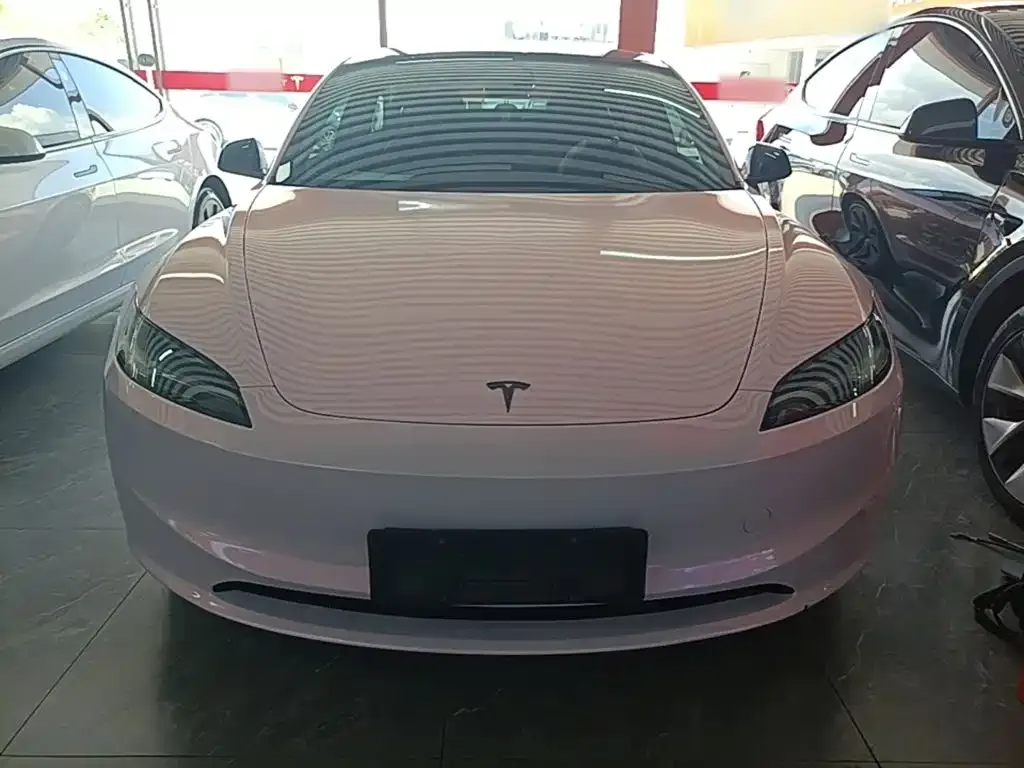 Tesla Model 3 — фото 6