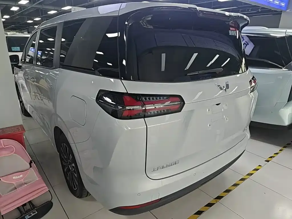 Wuling Xingguang 730 New Energy — фото 4