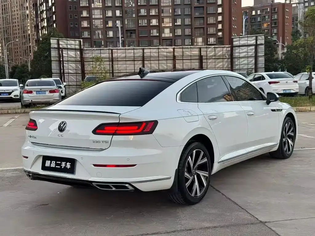 Volkswagen CC — фото 6