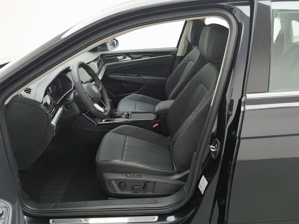 Volkswagen Passat — фото 4