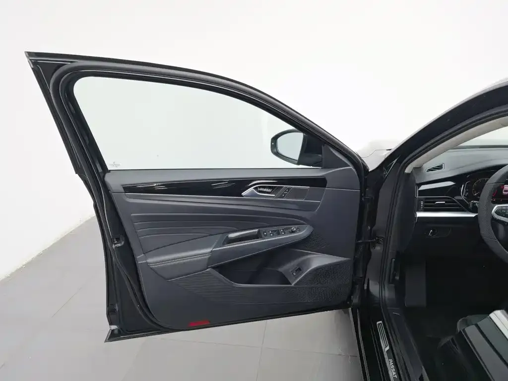 Volkswagen Passat — фото 9