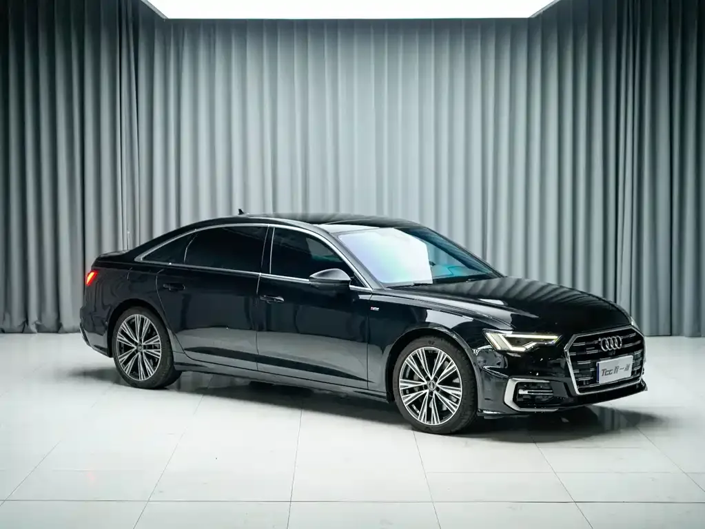 Audi A6L — фото 7