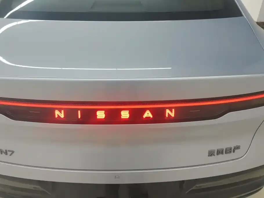 Nissan N7 — фото 4