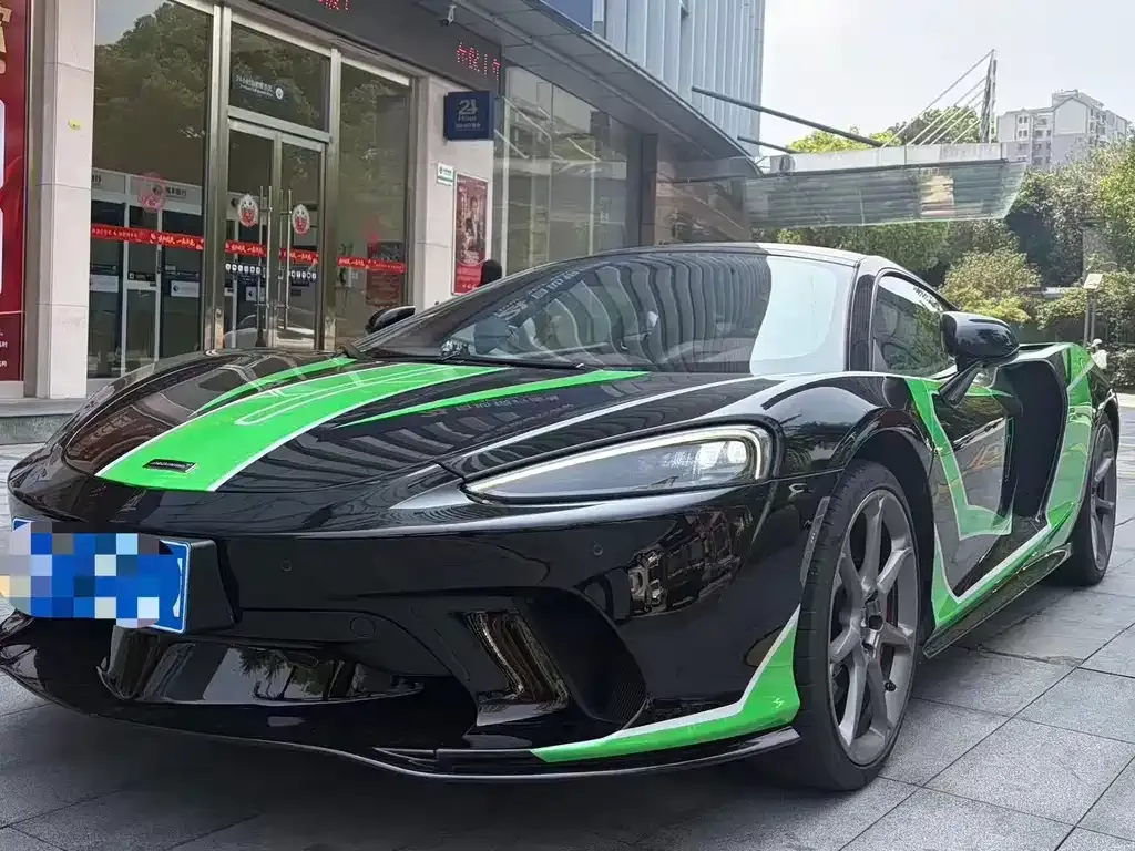 McLaren GT — фото 1