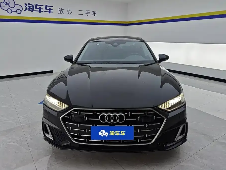 Audi A7L — фото 2