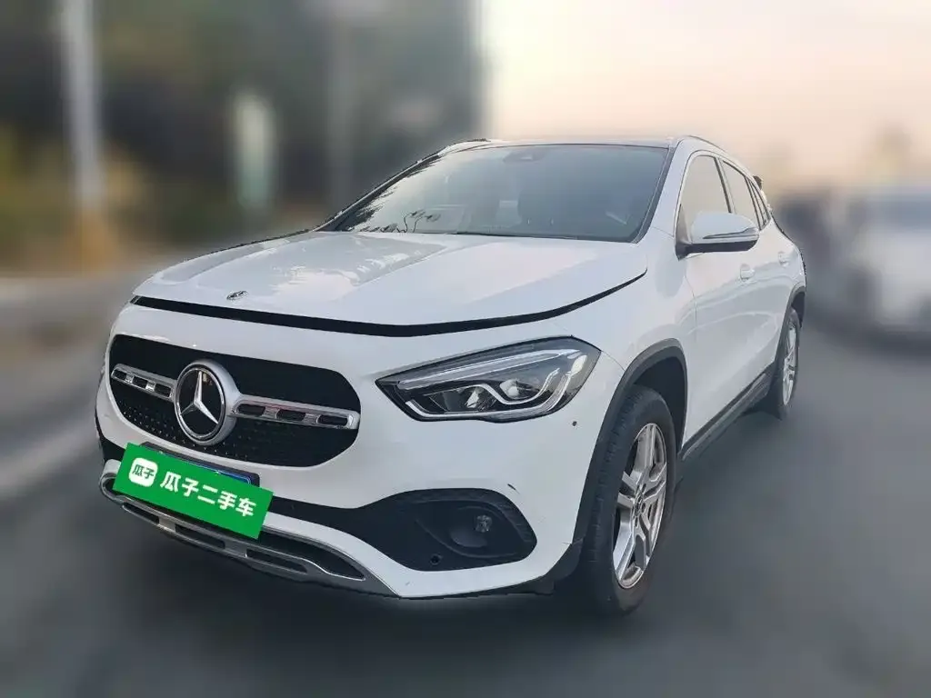 Mercedes-Benz GLA — фото 1