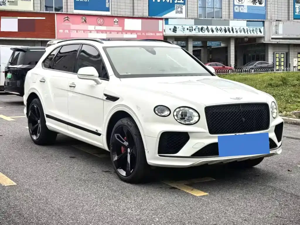 Bentley Bentayga — фото 8