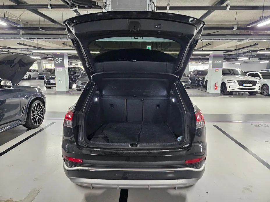 Audi Q4 e-tron — фото 10