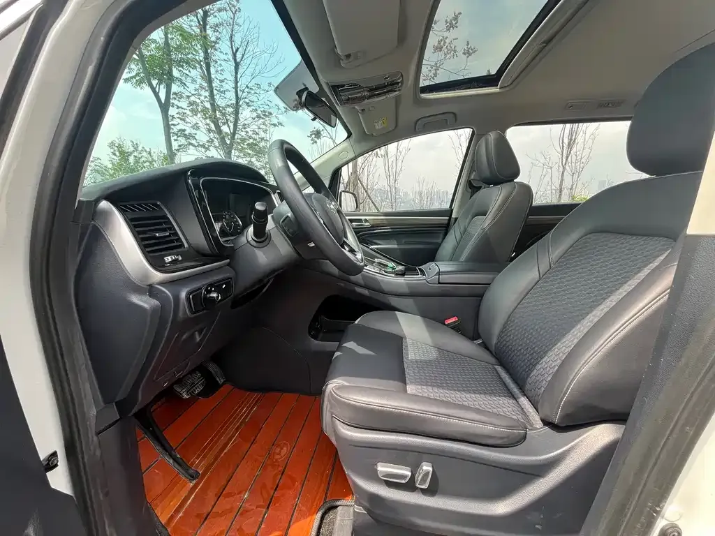 GAC Motor Trumpchi M8 — фото 4