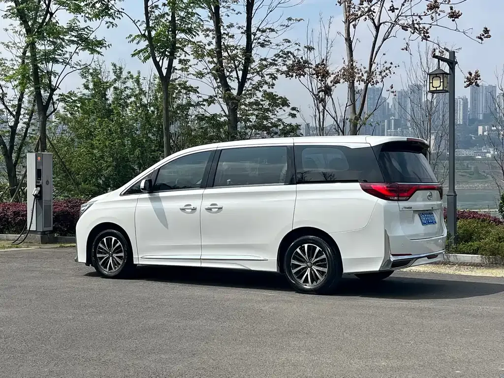 GAC Motor Trumpchi M8 — фото 3