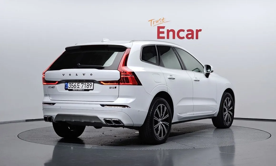 Volvo XC60 — фото 3