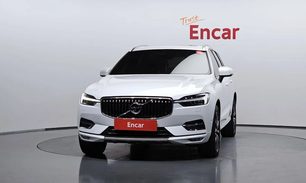 Volvo XC60 — фото 10