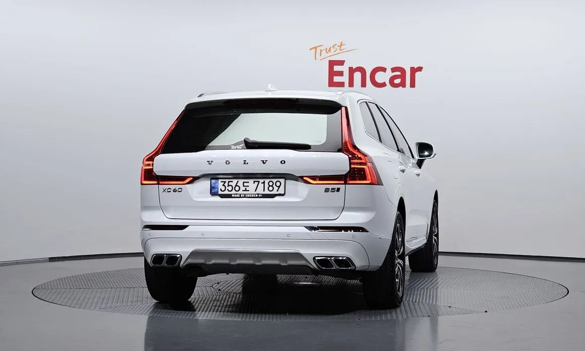 Volvo XC60 — фото 2