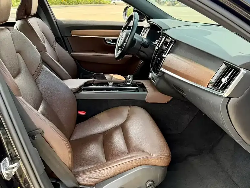 Volvo S90 — фото 3