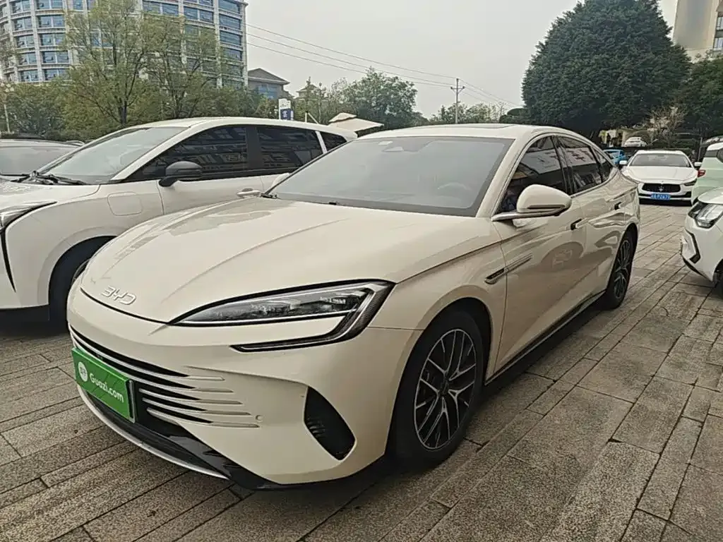 BYD Seal 07 DM-i — фото 1