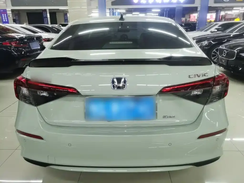 Honda Civic — фото 10