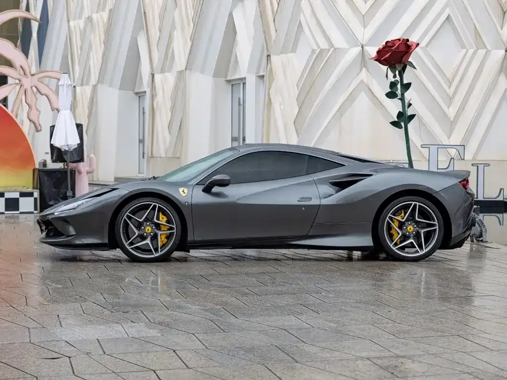 Ferrari F8 — фото 4